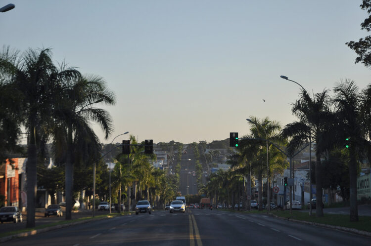 Céu sem nuvens nesta sexta e aumento de nebulosidade a partir de sábado