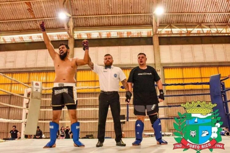 Atleta do Projeto de Artes Marciais ganha o Campeonato Paranaense de Kickboxing