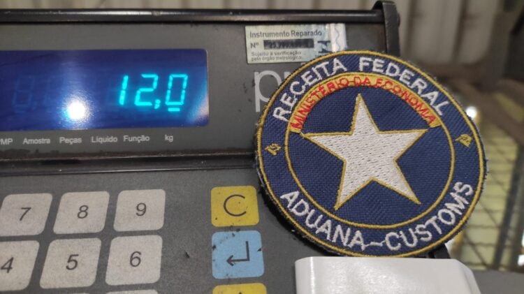 Receita Federal apreende 12 kg de cocaína