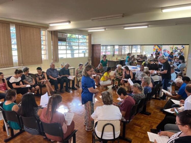 Município realiza ação com idosos no CRAS