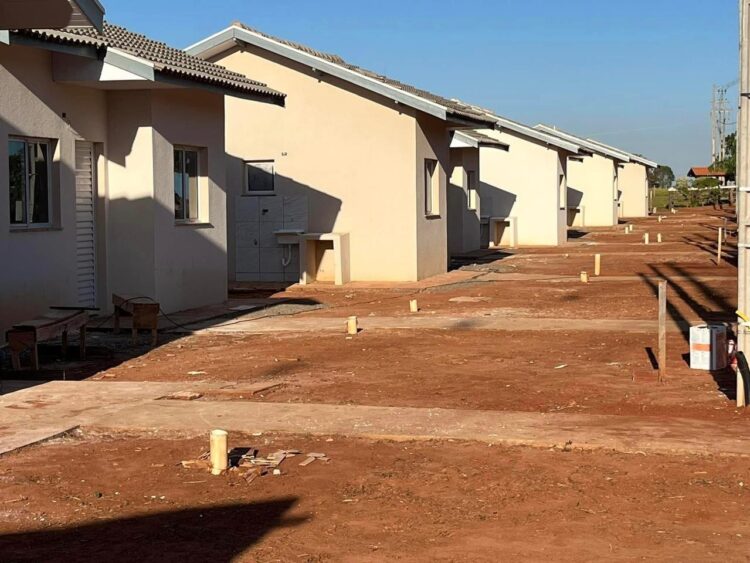 Prefeito acompanha evolução de diversas obras nos distritos