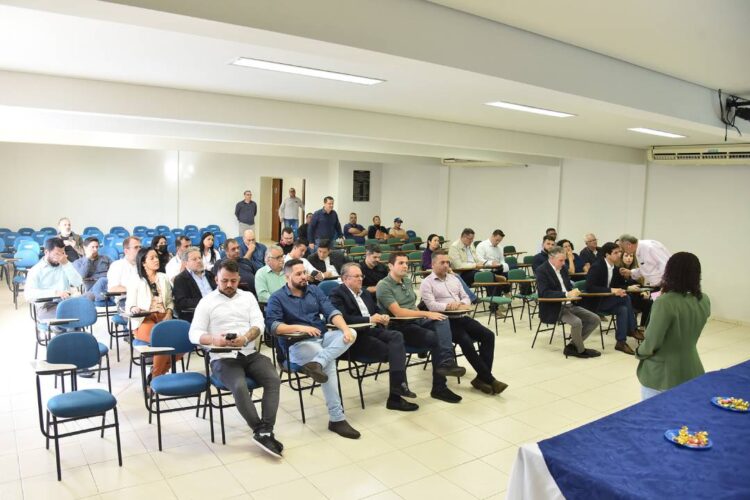 Prefeitos participam de reuniões que debatem  o desenvolvimento econômico regional
