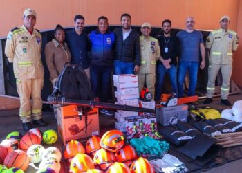 Deputado Soldado Adriano José entrega  recursos para educação e a segurança