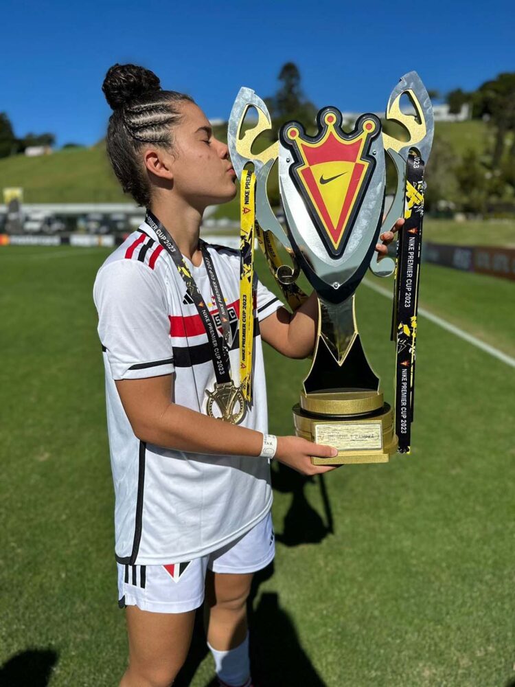 Atleta de Graciosa, Francine Moreira vive bom momento no São Paulo