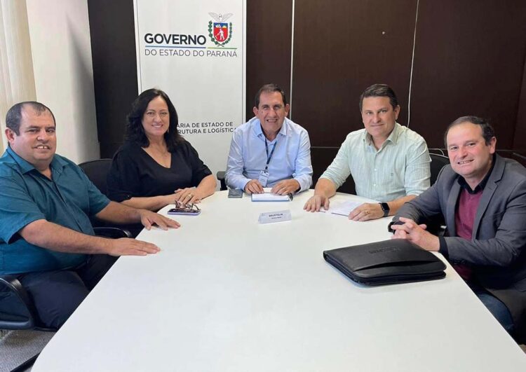 Prefeitos debatem melhorias em trevo de acesso a três municípios