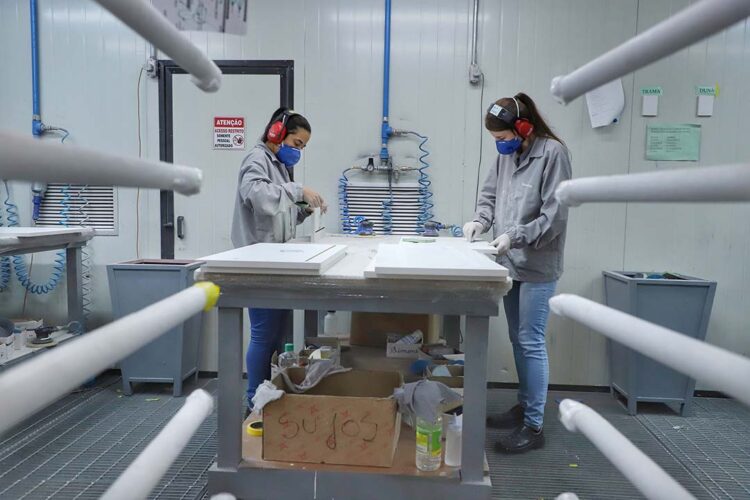 Paraná foi o estado que mais colocou mulheres no mercado de trabalho pela rede Sine em maio