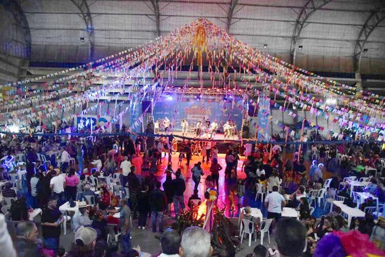 Paraná Junino recebeu 6.000 pessoas em Paranavaí