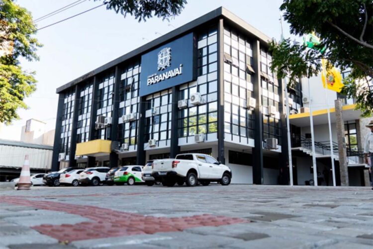 Município finaliza revitalização do pátio do Paço Municipal