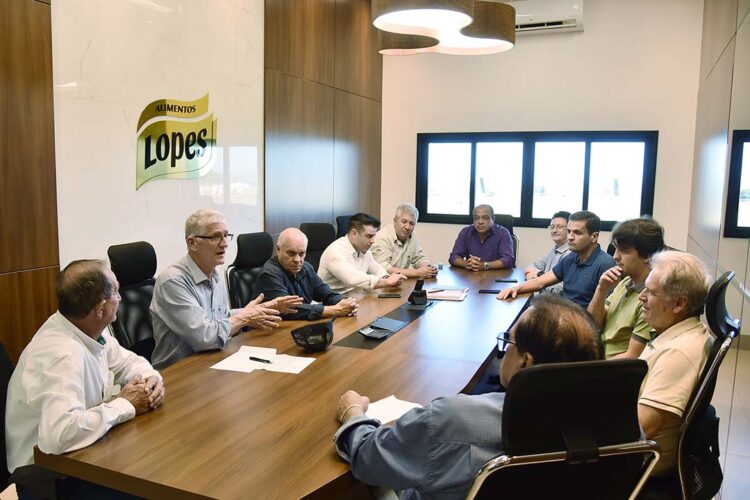 Produtores buscam parceira com o Estado para  investimentos em pesquisas na mandiocultura