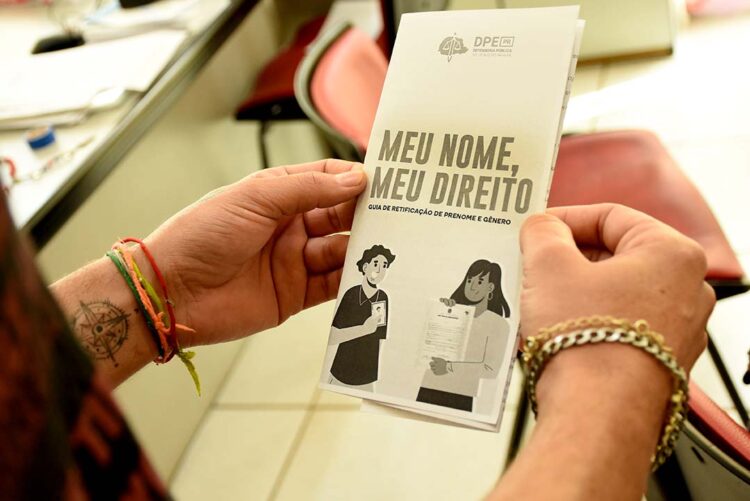 Defensoria Pública auxilia transexuais a retificar nome e gênero nos documentos pessoais