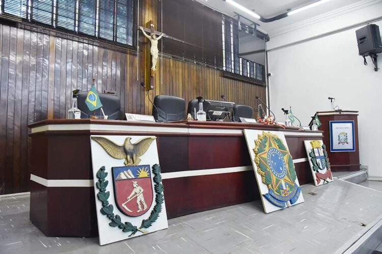 Fim do recesso parlamentar volta  à discussão na próxima segunda-feira