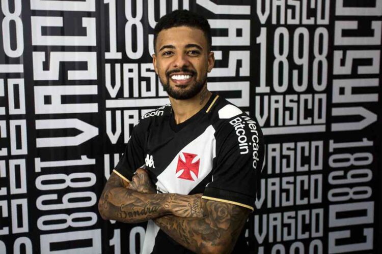 Vasco anuncia a contratação do meia Paulinho