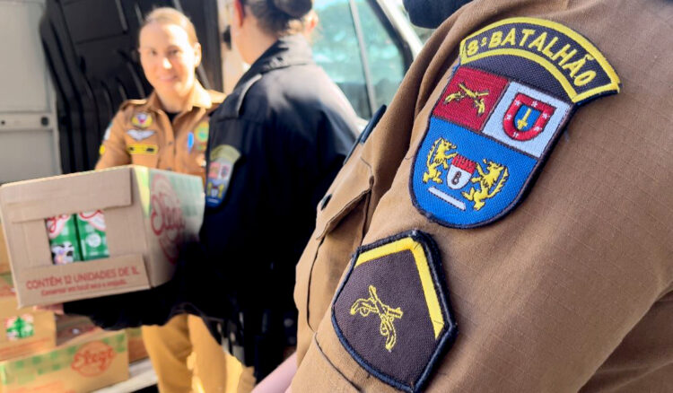 Ford Paranavel doa 600 litros de leite para campanha