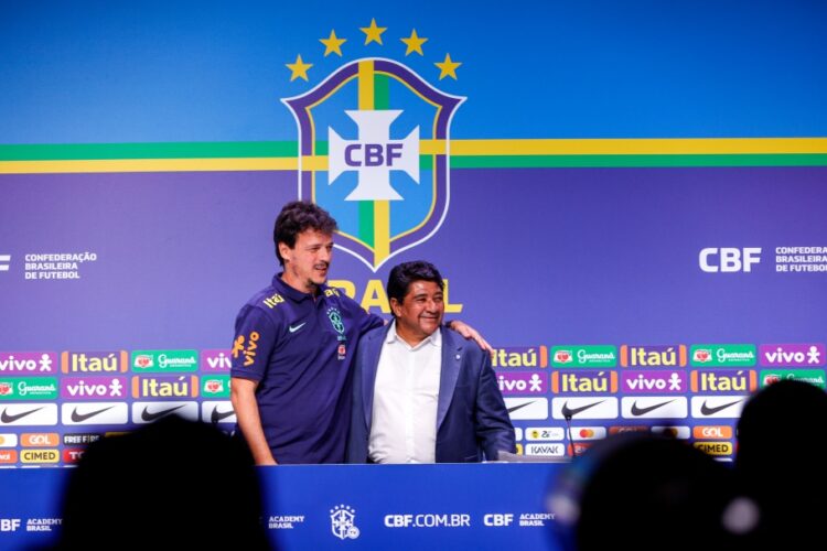 Diniz descarta conflito de interesses na  seleção e promete estilo de jogo do Fluminense