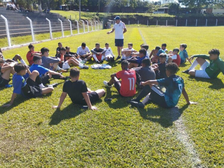 Observador do Flamengo selecionou atletas de São Pedro do Paraná e região
