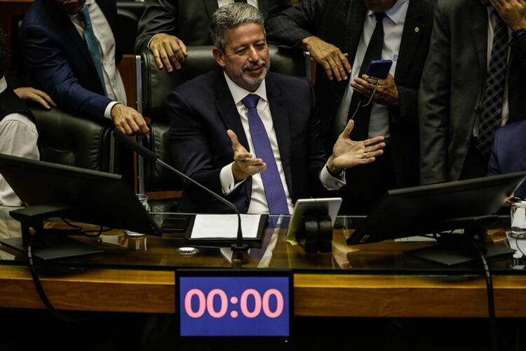 REFORMA-TRIBUTÁRIA: Em votação histórica, Câmara aprova primeiro passo da reforma tributária