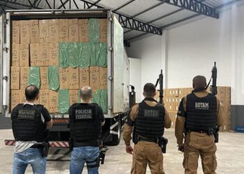 Polícia Federal combate contrabando de cigarros do Paraguai