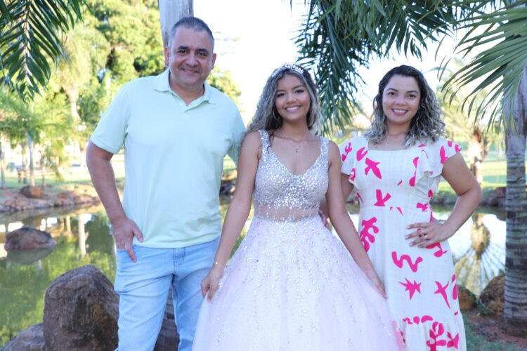 Grazielly completa 15 anos