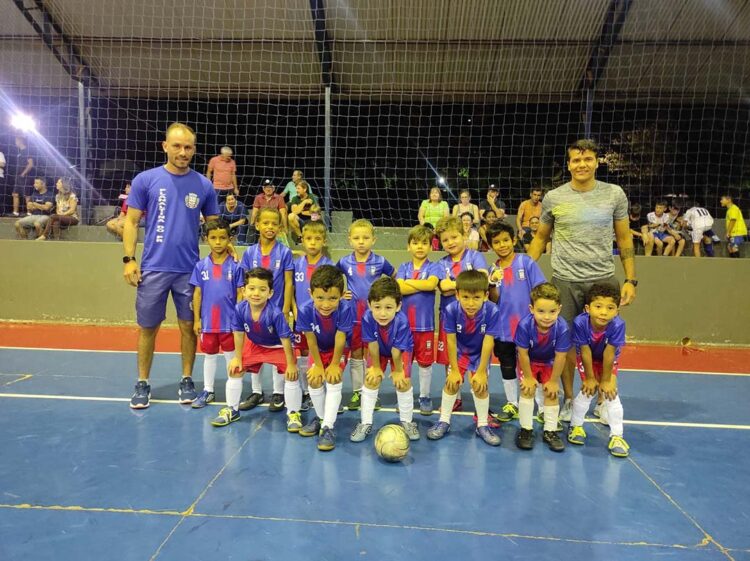 Projetos esportivos em Planaltina do Paraná atende mais de 200 crianças