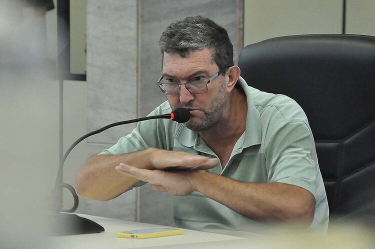 TJ-PR decide restabelecer mandato do vereador Pó Royal