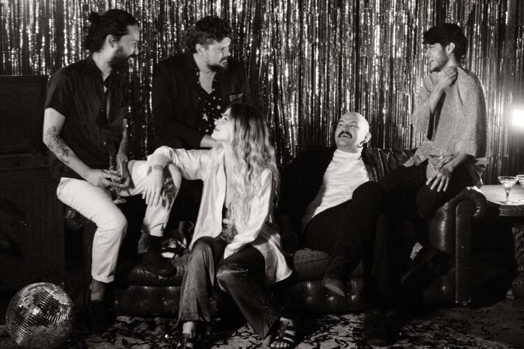 Guairinha recebe lançamento de EP  da Banda Mais Bonita da Cidade