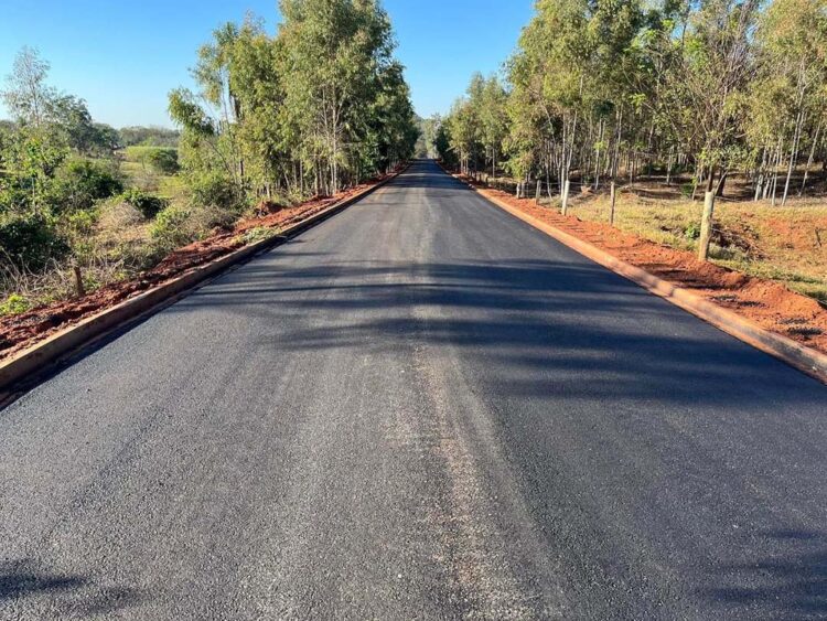 Município entrega pavimentação em estrada rural do Bairro Cantinho