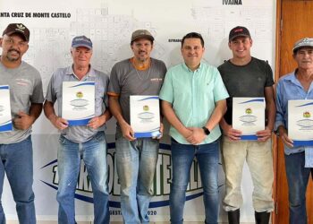 Município entrega mais cinco espaços  públicos cedidos à pequenos empresários