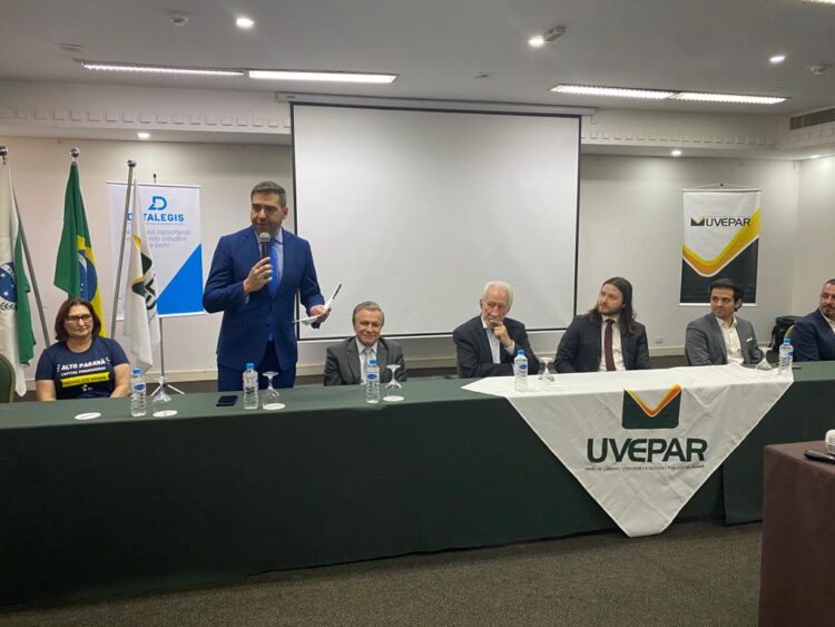 Deputado defende o municipalismo e destaca a importância dos vereadores