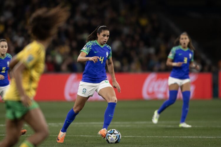 Eliminado, Brasil é 8º no ranking da Fifa e tem semifinalista pior colocado