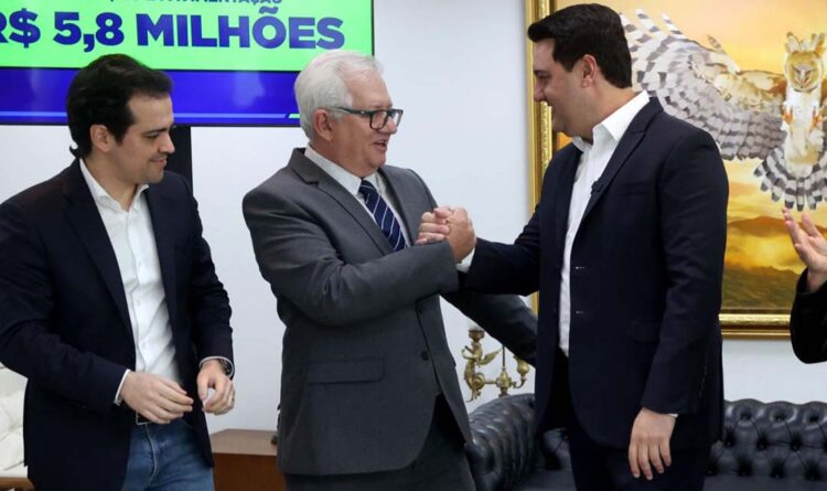 Deputado Guerra e governador Ratinho confirmam asfalto e iluminação em LED para Planaltina do Paraná