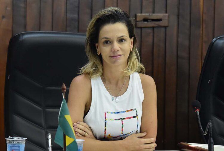 Vereadores indicam auxílio-aluguel para mulheres em situação de violência doméstica