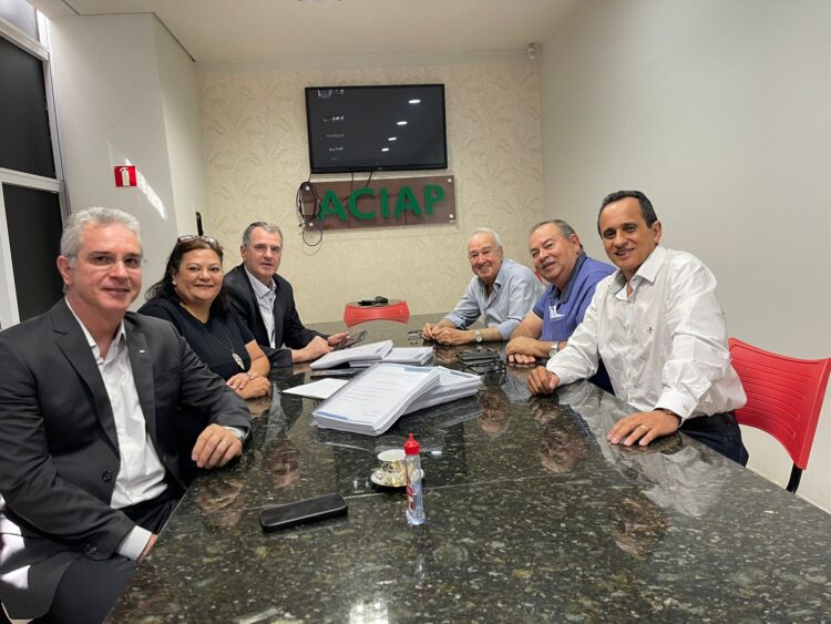 Conseg presta contas à Receita Federal  do bazar beneficente em Paranavaí