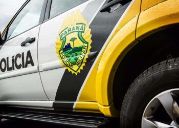 Homem adultera placa de motocicleta e é preso com drogas no Centro de Paranavaí