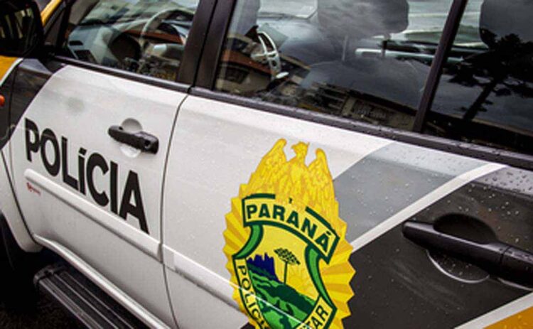 Homem invade residência, furta roupas íntimas e foge