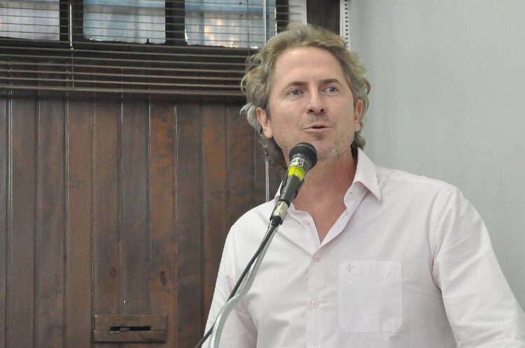 Paranavaí tem todas as condições de conseguir  o curso de Medicina, assegura Zeca Dirceu