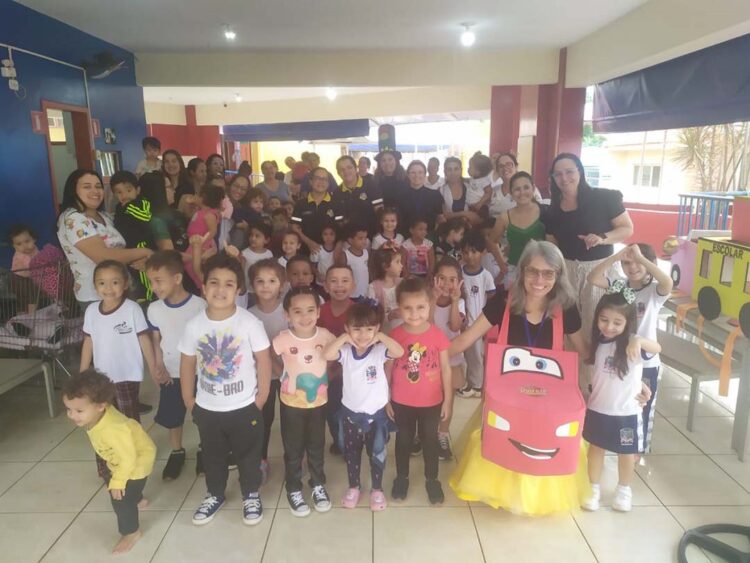 Equipe de Educação no Trânsito, da Ditran, visita CMEI Alzira Figueira