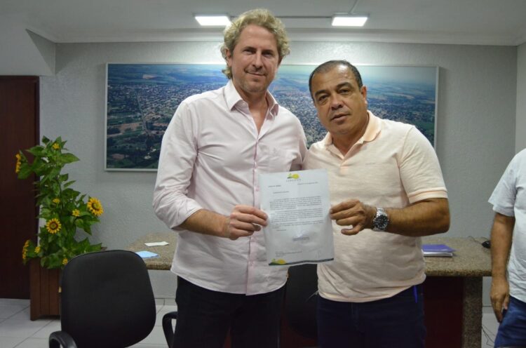 Presidente do Comafen faz pedido de apoio ao deputado Zeca Dirceu nas demandas regionais