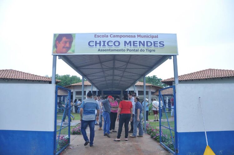 Prefeitura inaugura prédio da Escola  Camponesa Municipal Chico Mendes