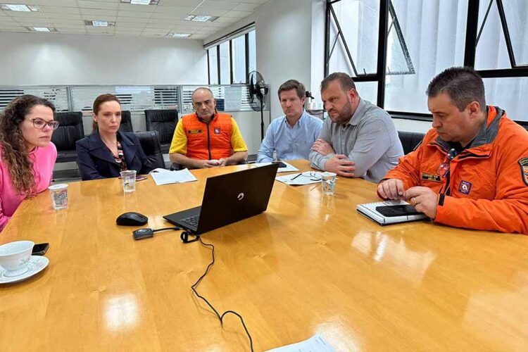 Governo dará prioridade a gestantes, crianças, idosos e acamados que estão desabrigados