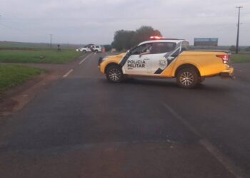 Ponte do Rio Ivaí é bloqueada na PR-323, entre Doutor Camargo e Jussara