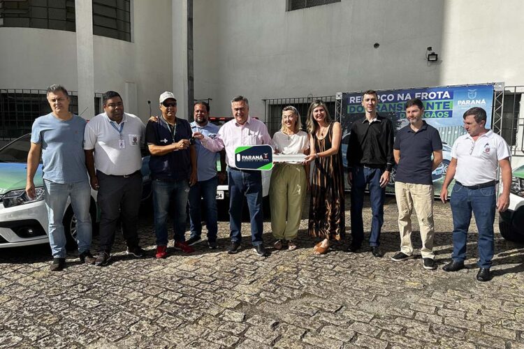 Saúde entrega veículos para reforçar serviço de transporte de órgãos no Interior