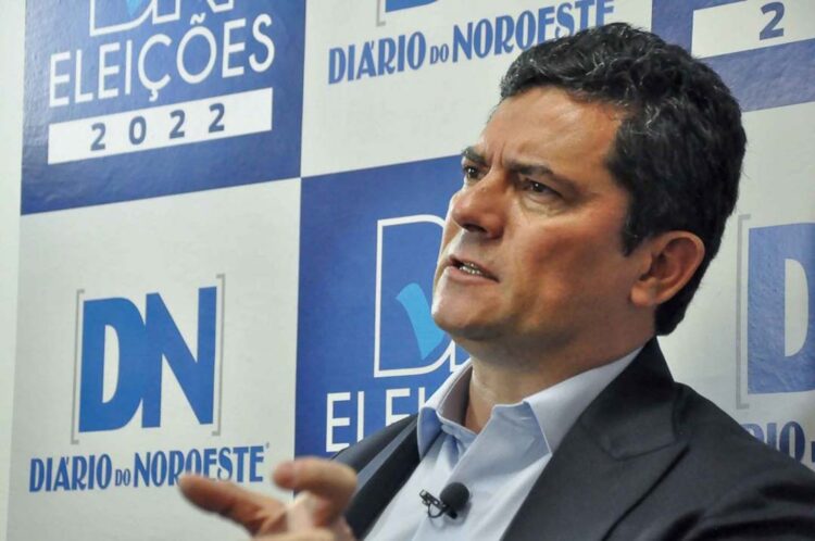 Moro depõe a juiz, mas se recusa a responder a PL e PT: ‘Não vou participar de teatro’
