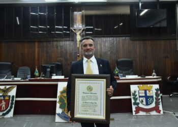 Desembargador José Laurindo de Souza Netto é homenageado com Título de Cidadania Honorária