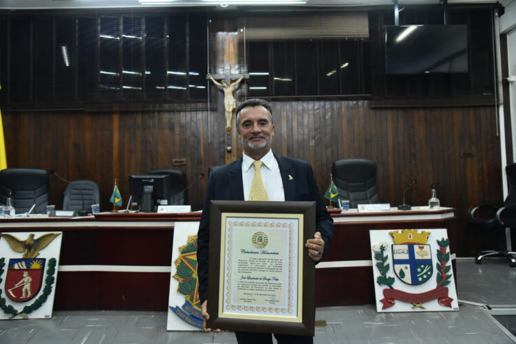Desembargador José Laurindo de Souza Netto é homenageado com Título de Cidadania Honorária