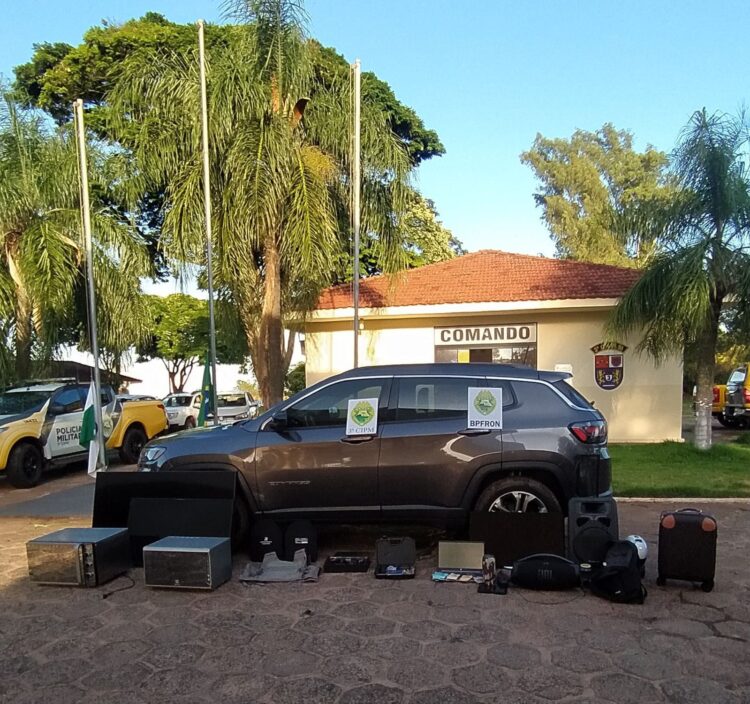 Polícia Militar recupera Jeep Compass roubado em Loanda