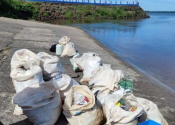 Turistas devem contribuir com a limpeza da cidade e das praias do Rio Paraná