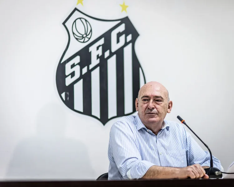 Presidente atrasa salários e some da Vila Belmiro e CT Rei Pelé