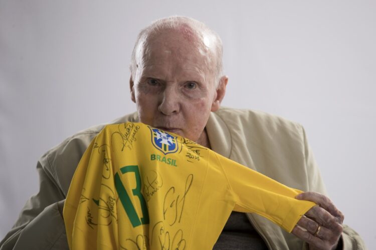Morre Zagallo, o maior vencedor das Copas do Mundo, aos 92 anos