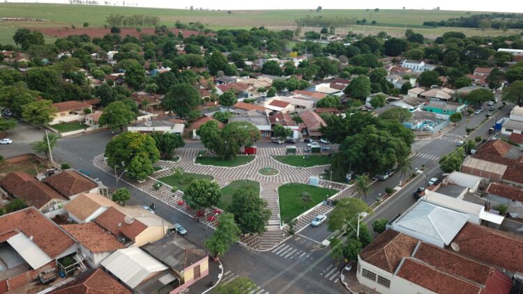 Santo Antônio do Caiuá comemora 63 anos com show gratuito neste sábado