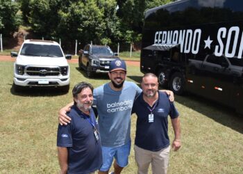 Fernando e Sorocaba participam de evento de churrasco em Porto Rico